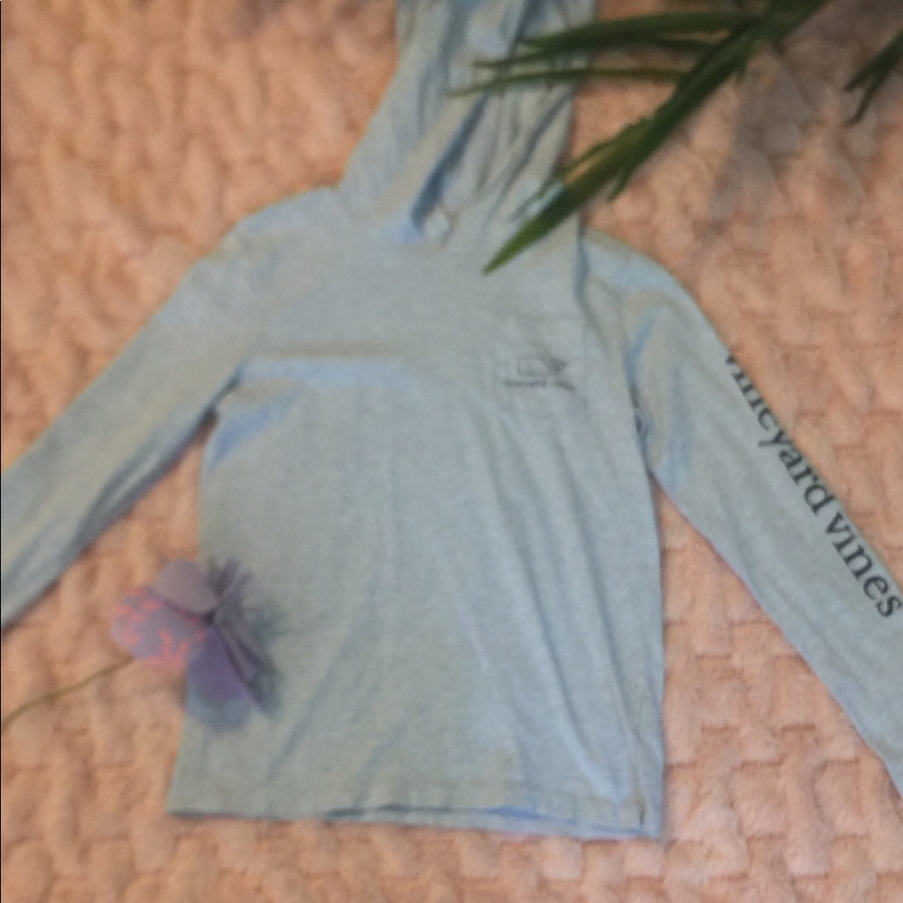 Girls Gray vineyard vines sweatshirt